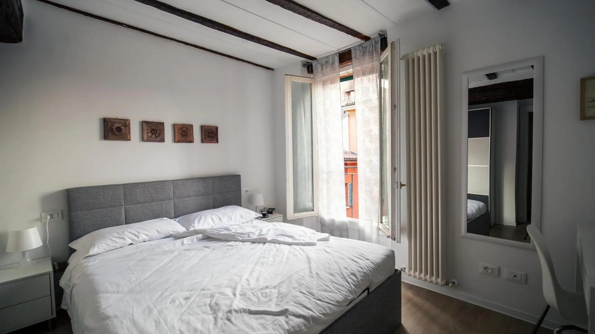 Apartment Tesoro De Galluzzi Bologna
